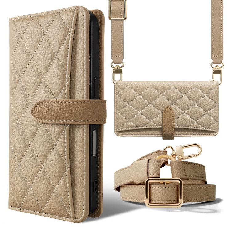 【ショルダーストラップ付き】 ベルト付き｜カード収納｜キルティング柄｜手帳型 iPhoneケース