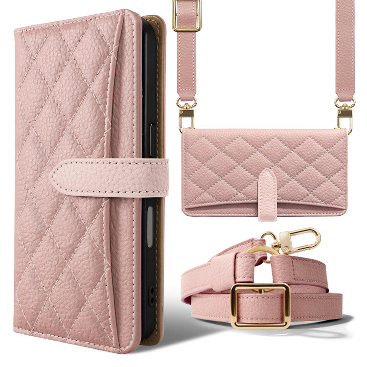 【ショルダーストラップ付き】 ベルト付き｜カード収納｜キルティング柄｜手帳型 iPhoneケース